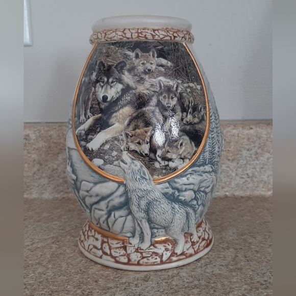 *  Wolf Beer Stein - Picture 1 of 6